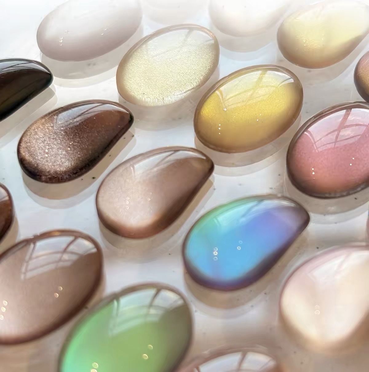 NAYISI Cat Eye GEL (10 Colors) 5g 6 NAYISI Cat Eye GEL (10 Colors) 5g - Image 6